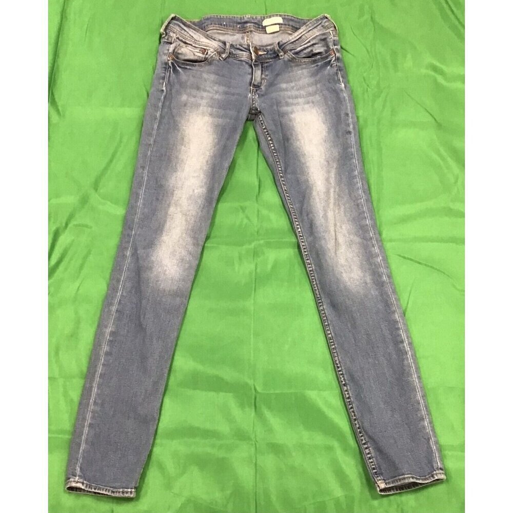 H&M Super Sqin Womans Size 29 Jeans